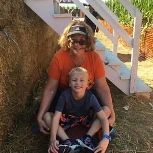 Meet your Posher, Debbie